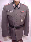 Uniform Uniform Panzer 1936 officer 1.jpg (40037 bytes)